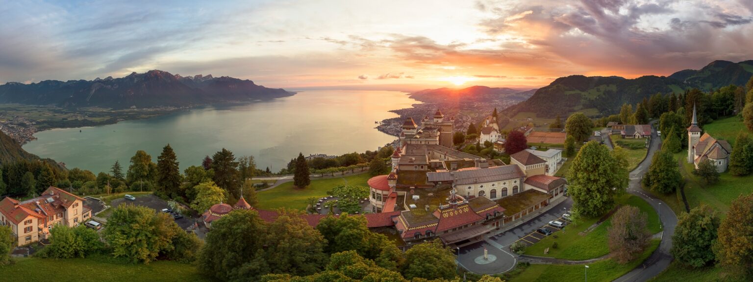 Caux village photo Adrien